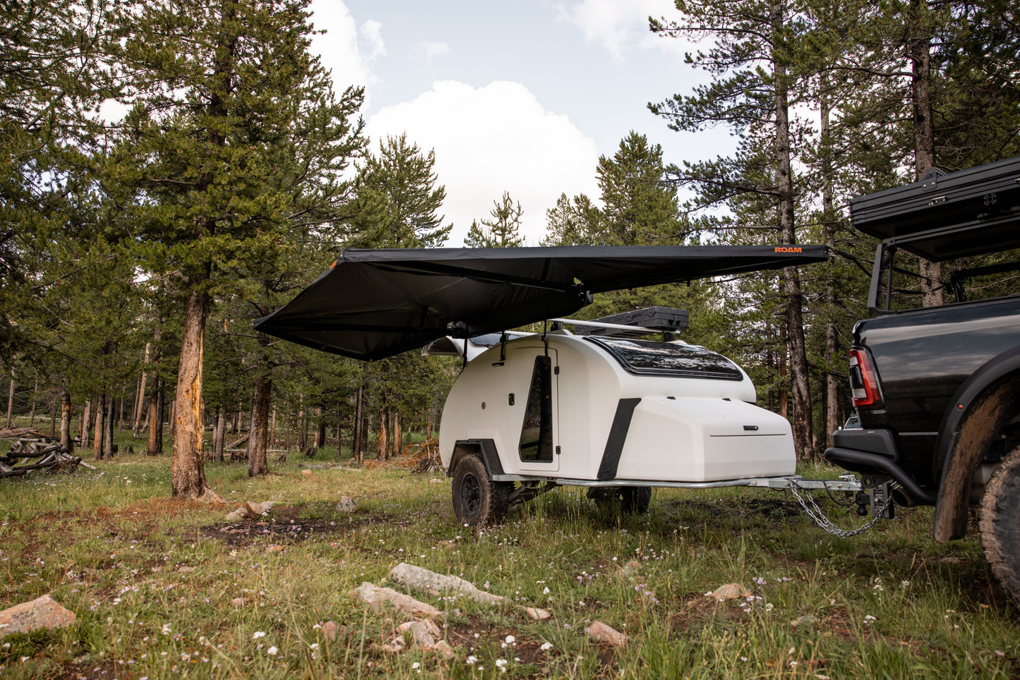 ROAM ARC 180 Awning