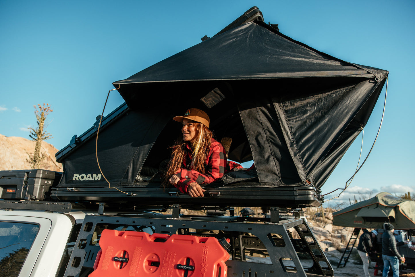 ROAM The Desperado Hardshell Rooftop Tent