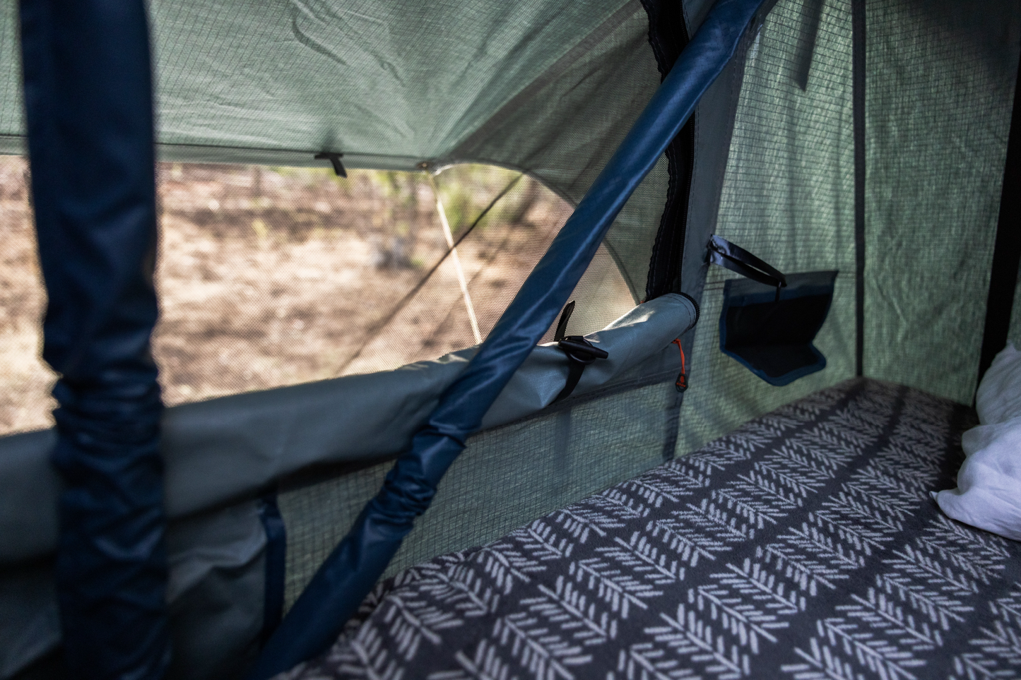 ROAM The Vagabond Lite Rooftop Tent