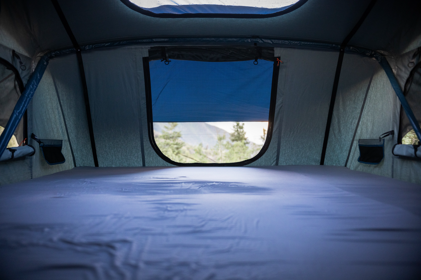 ROAM The Vagabond XL Rooftop Tent